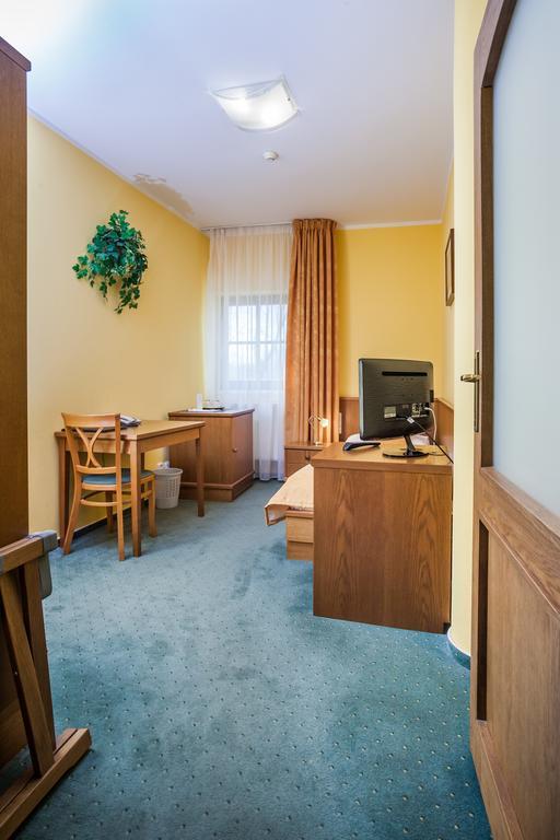 Hotel Jelinkova Vila Велке-Мезиржичи Номер фото