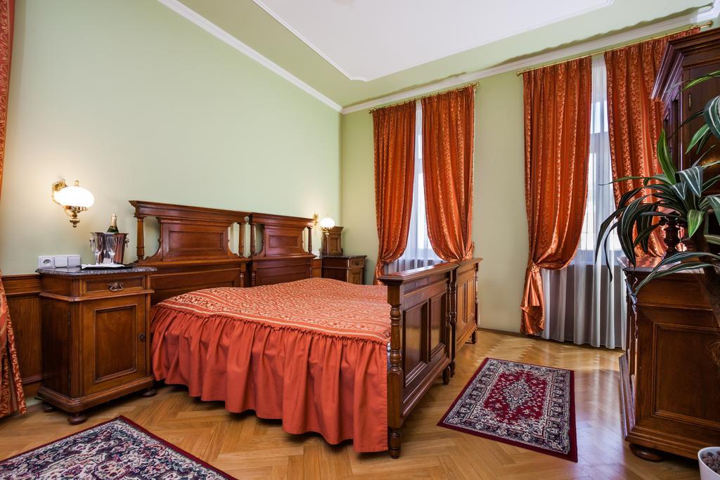 Hotel Jelinkova Vila Велке-Мезиржичи Номер фото