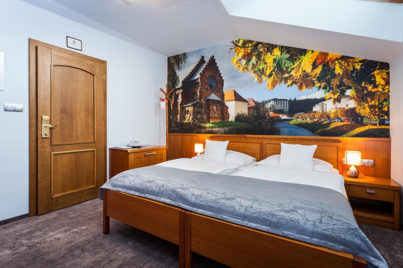 Hotel Jelinkova Vila Велке-Мезиржичи Экстерьер фото